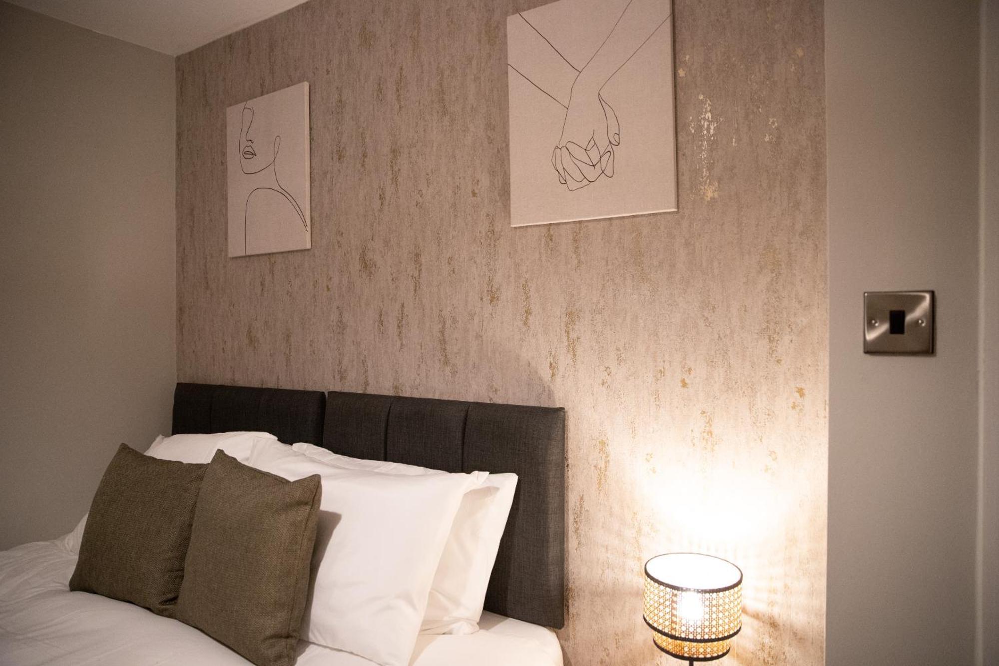 2 Bedroom Property With Free Parking Close To Leeds City Centre エクステリア 写真