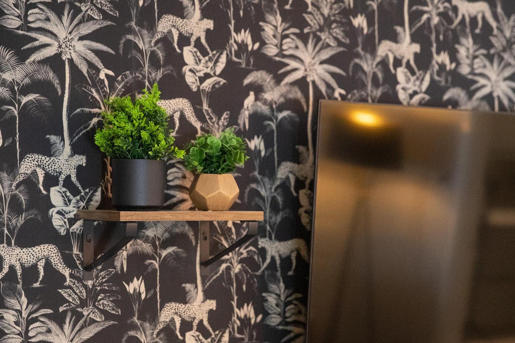 2 Bedroom Property With Free Parking Close To Leeds City Centre エクステリア 写真
